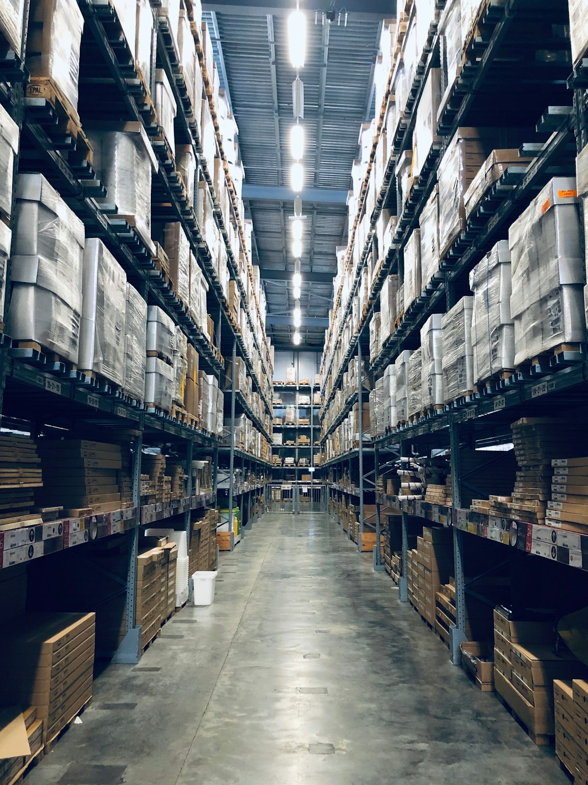 Logistics warehouse and automated inventory management for supplier audits.